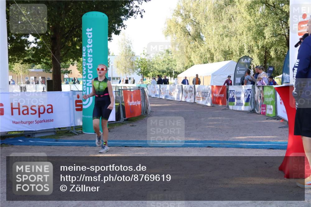 07.09.2025 - 19. Norderstedt Triathlon Zöllner http://msf.ph/oto/8769619 07.09.2025 09:13:22 Ziel 4 meine-sportfotos.de