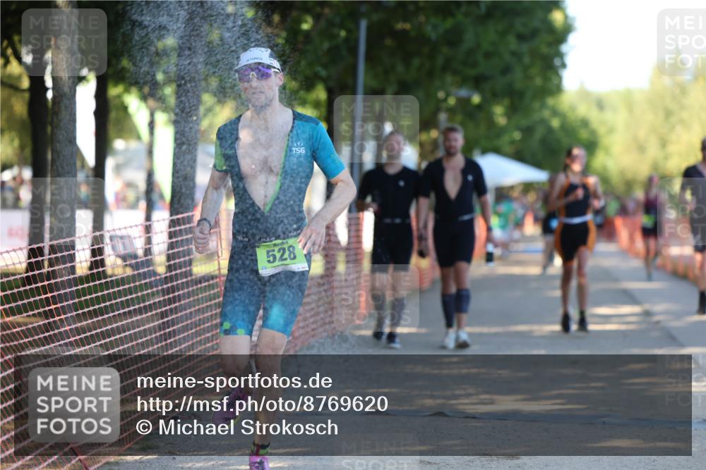 07.09.2025 - 19. Norderstedt Triathlon Michael Strokosch http://msf.ph/oto/8769620 07.09.2025 16:24:27 Laufen 483, 528, 936, 1512, 1522, 1628 meine-sportfotos.de