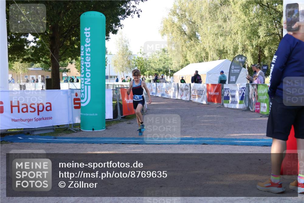 07.09.2025 - 19. Norderstedt Triathlon Zöllner http://msf.ph/oto/8769635 07.09.2025 09:13:41 Ziel 25, 54 meine-sportfotos.de