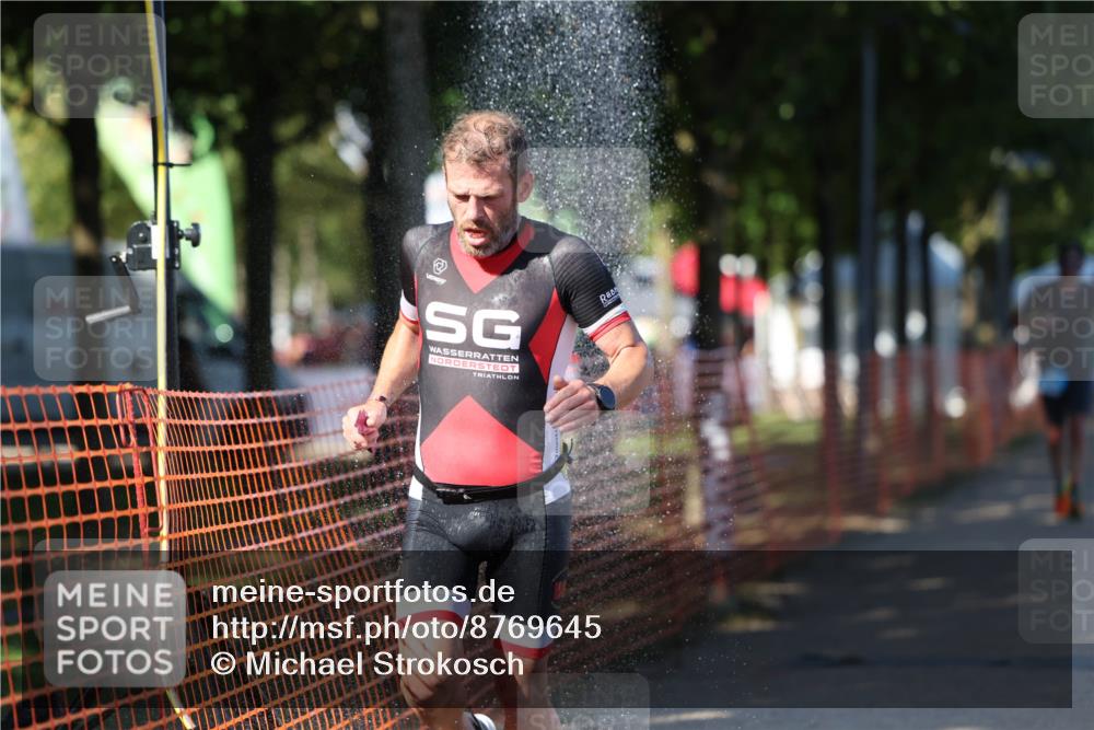 07.09.2025 - 19. Norderstedt Triathlon Michael Strokosch http://msf.ph/oto/8769645 07.09.2025 15:28:52 Laufen 469, 982 meine-sportfotos.de