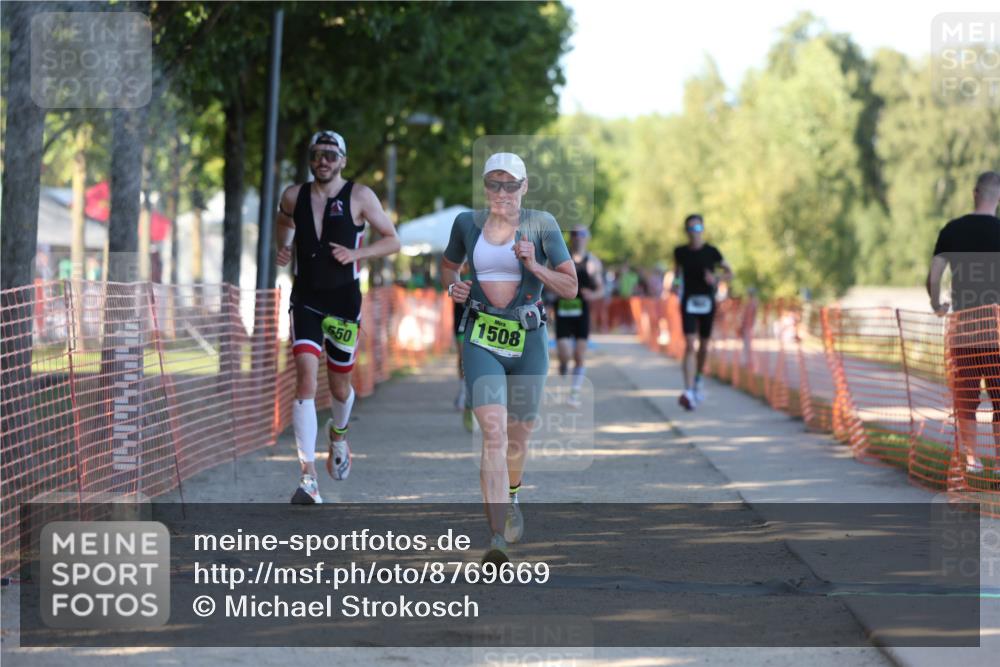 07.09.2025 - 19. Norderstedt Triathlon Michael Strokosch http://msf.ph/oto/8769669 07.09.2025 16:24:40 Laufen 550, 871, 932, 1064, 1092, 1495, 1590 meine-sportfotos.de