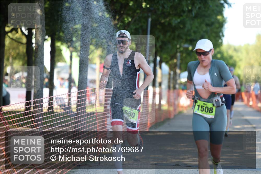 07.09.2025 - 19. Norderstedt Triathlon Michael Strokosch http://msf.ph/oto/8769687 07.09.2025 16:24:41 Laufen 550, 871, 932, 1092, 1495, 1590 meine-sportfotos.de