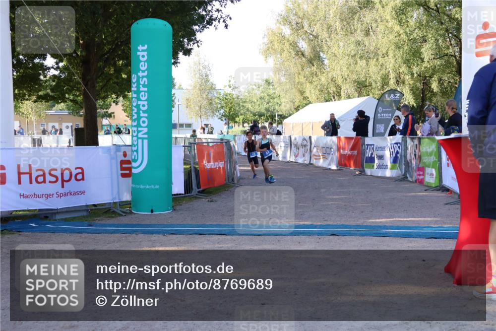 07.09.2025 - 19. Norderstedt Triathlon Zöllner http://msf.ph/oto/8769689 07.09.2025 09:14:03 Ziel 41, 49 meine-sportfotos.de