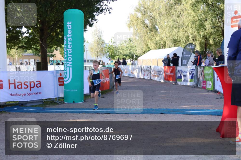 07.09.2025 - 19. Norderstedt Triathlon Zöllner http://msf.ph/oto/8769697 07.09.2025 09:14:04 Ziel 41, 49 meine-sportfotos.de