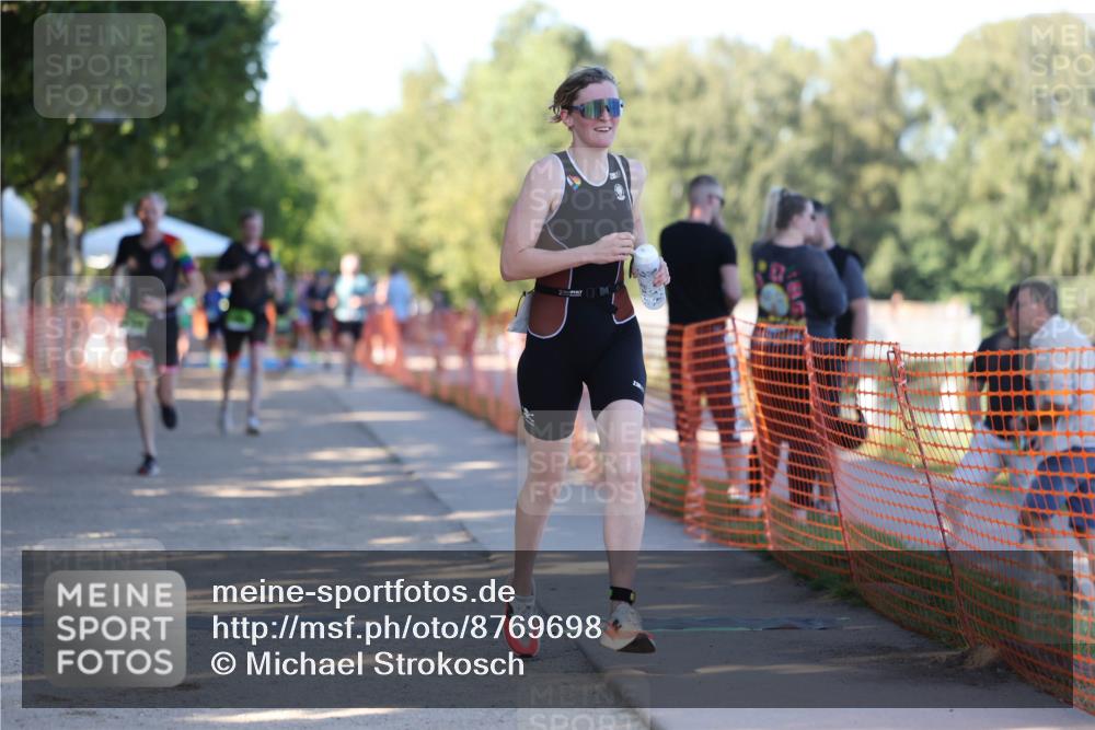 07.09.2025 - 19. Norderstedt Triathlon Michael Strokosch http://msf.ph/oto/8769698 07.09.2025 16:24:53 Laufen 482, 1556, 1559 meine-sportfotos.de