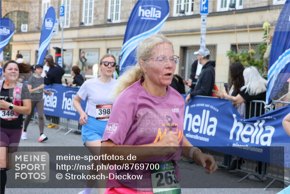 07.09.2025 - BARMER Alsterlauf Strokosch-Dieckow http://msf.ph/oto/8769700 07.09.2025 10:10:32 Ziel 2438, 2460, 2966, 3043, 3044, 3094, 3205, 3600, 3647, 4239, 4261, 4313, 4380, 4381, 4515, 4615, 4796, 4912, 4913, 5197, 5419, 5581, 5624, 6052, 8330, 8331, 8340, 8404 meine-sportfotos.de