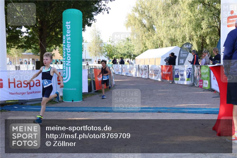 07.09.2025 - 19. Norderstedt Triathlon Zöllner http://msf.ph/oto/8769709 07.09.2025 09:14:04 Ziel 41, 49 meine-sportfotos.de