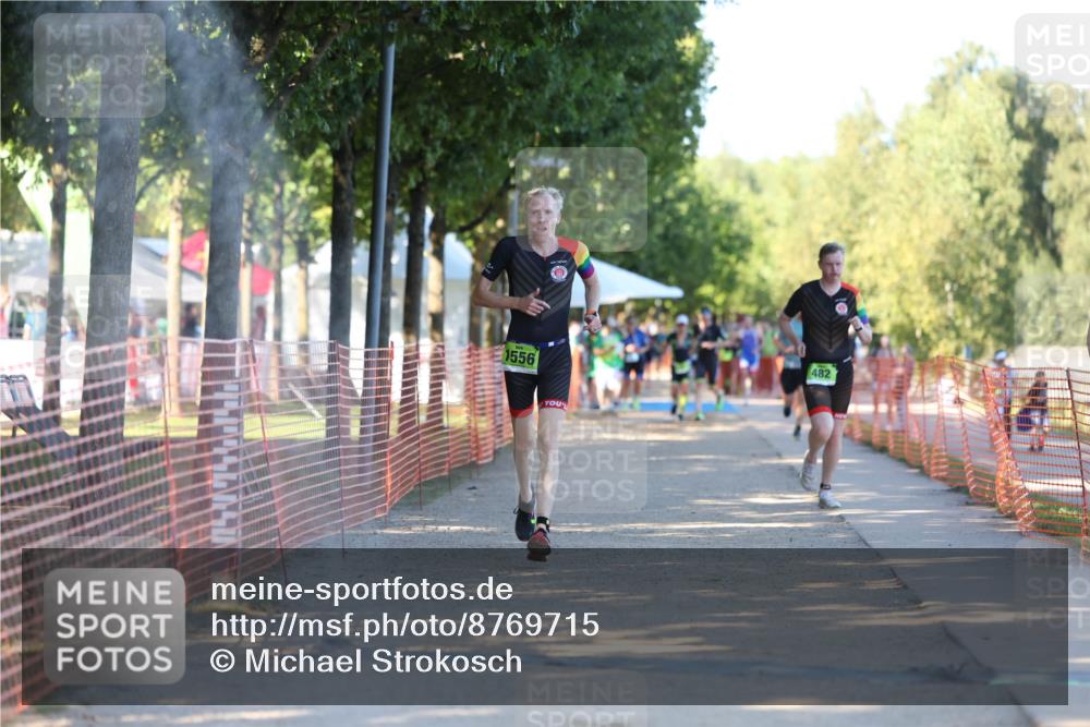 07.09.2025 - 19. Norderstedt Triathlon Michael Strokosch http://msf.ph/oto/8769715 07.09.2025 16:24:55 Laufen 482, 1556, 1559 meine-sportfotos.de