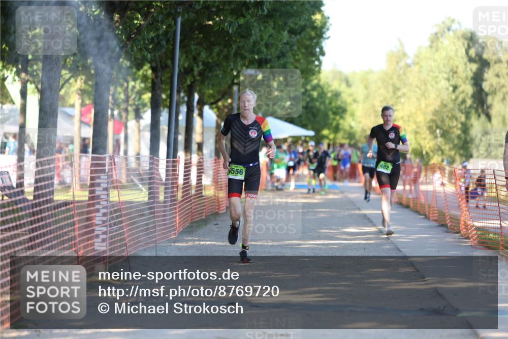 07.09.2025 - 19. Norderstedt Triathlon Michael Strokosch http://msf.ph/oto/8769720 07.09.2025 16:24:55 Laufen 482, 1556, 1559 meine-sportfotos.de