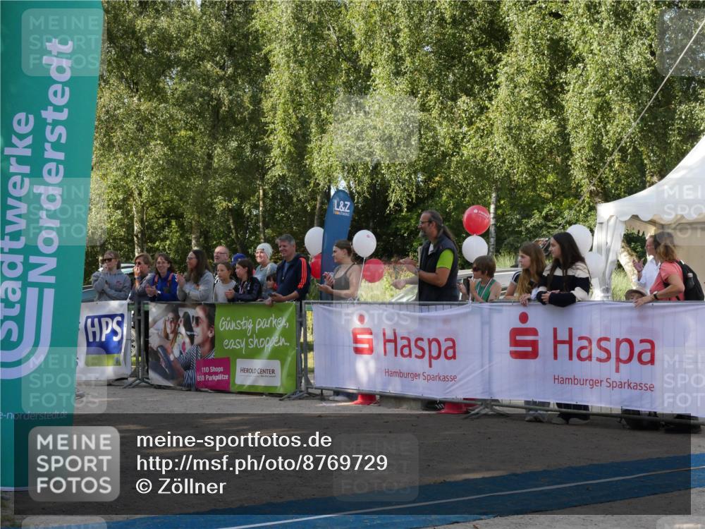 07.09.2025 - 19. Norderstedt Triathlon Zöllner http://msf.ph/oto/8769729 07.09.2025 10:48:22 Ziel 1110, 1151 meine-sportfotos.de