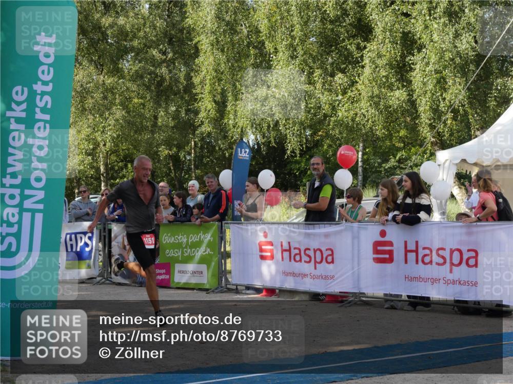 07.09.2025 - 19. Norderstedt Triathlon Zöllner http://msf.ph/oto/8769733 07.09.2025 10:48:23 Ziel 1110, 1151 meine-sportfotos.de