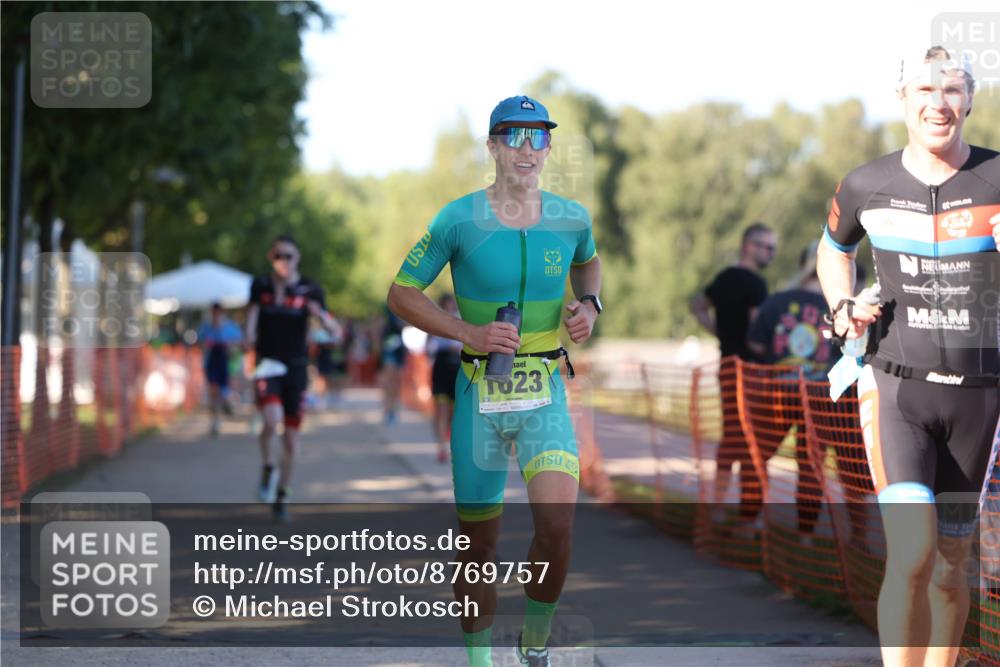 07.09.2025 - 19. Norderstedt Triathlon Michael Strokosch http://msf.ph/oto/8769757 07.09.2025 16:25:24 Laufen 402, 523, 1104, 1417, 1623 meine-sportfotos.de