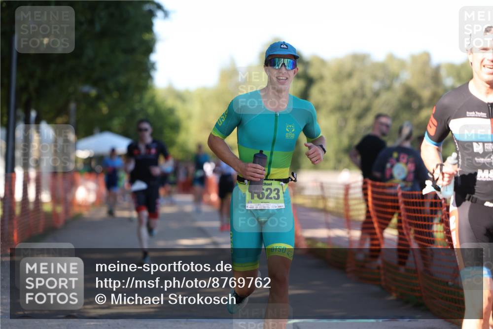 07.09.2025 - 19. Norderstedt Triathlon Michael Strokosch http://msf.ph/oto/8769762 07.09.2025 16:25:24 Laufen 402, 523, 1104, 1417, 1623 meine-sportfotos.de