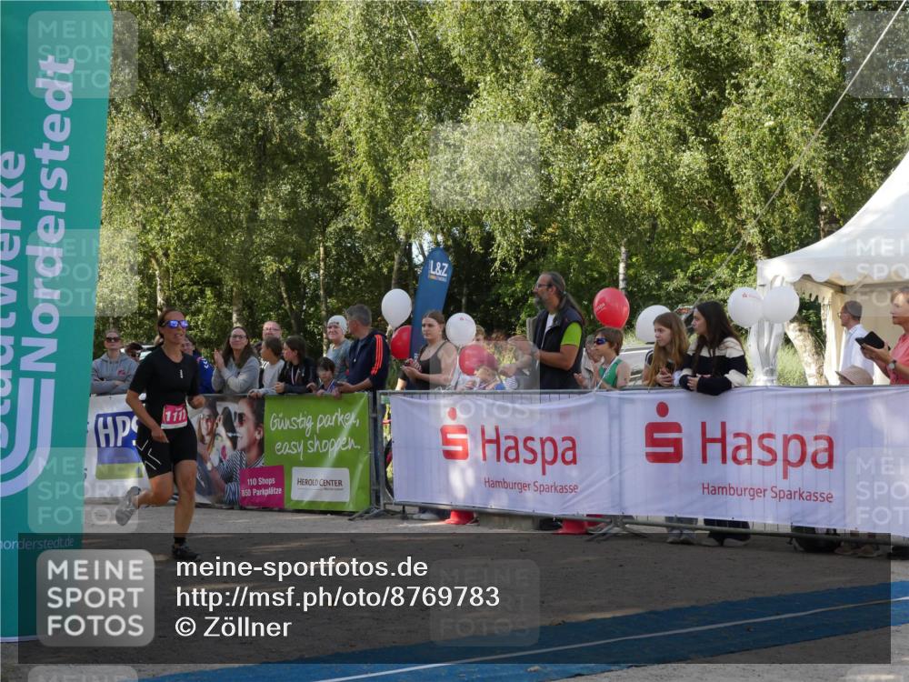 07.09.2025 - 19. Norderstedt Triathlon Zöllner http://msf.ph/oto/8769783 07.09.2025 10:48:59 Ziel 1117 meine-sportfotos.de