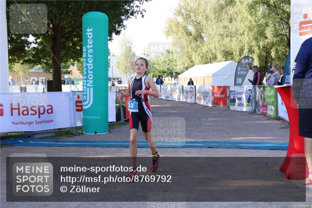 07.09.2025 - 19. Norderstedt Triathlon Zöllner http://msf.ph/oto/8769792 07.09.2025 09:14:33 Ziel 33 meine-sportfotos.de