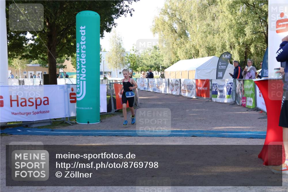 07.09.2025 - 19. Norderstedt Triathlon Zöllner http://msf.ph/oto/8769798 07.09.2025 09:14:42 Ziel 9 meine-sportfotos.de