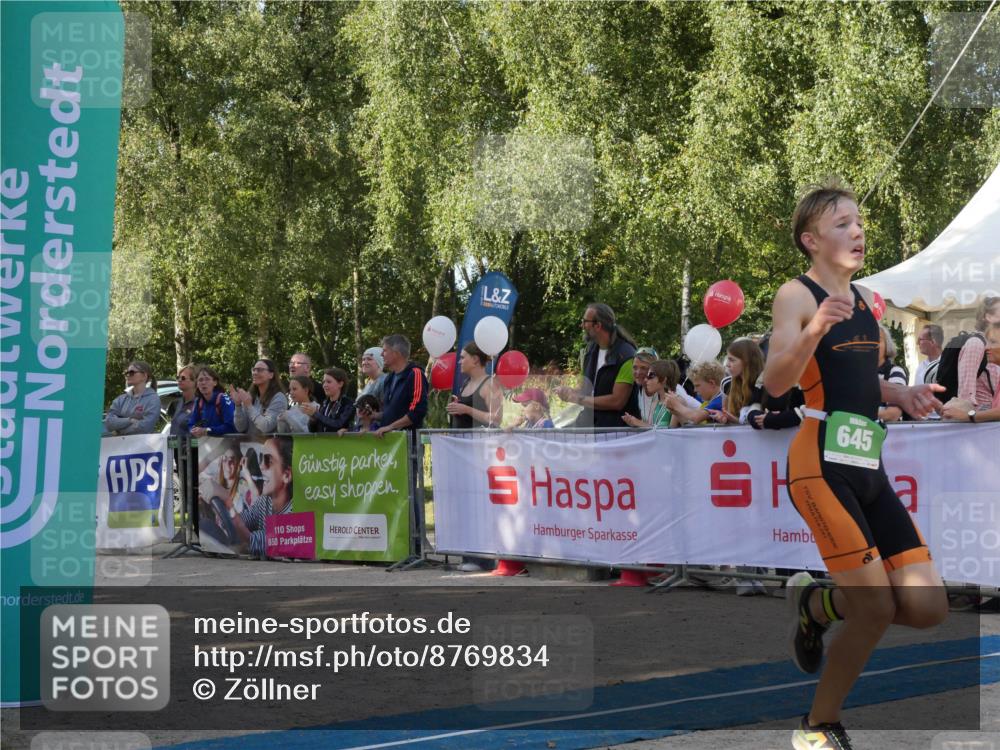 07.09.2025 - 19. Norderstedt Triathlon Zöllner http://msf.ph/oto/8769834 07.09.2025 10:49:20 Ziel 645 meine-sportfotos.de