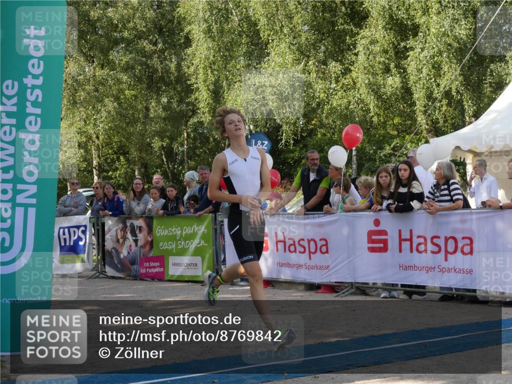 07.09.2025 - 19. Norderstedt Triathlon Zöllner http://msf.ph/oto/8769842 07.09.2025 10:49:25 Ziel 645, 675 meine-sportfotos.de