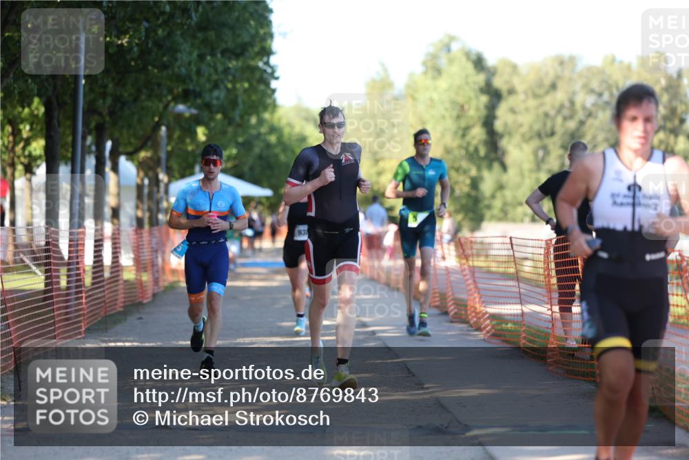 07.09.2025 - 19. Norderstedt Triathlon Michael Strokosch http://msf.ph/oto/8769843 07.09.2025 16:25:32 Laufen 425, 529, 938, 1083, 1104, 1579, 1607 meine-sportfotos.de