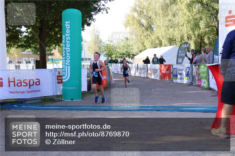 07.09.2025 - 19. Norderstedt Triathlon Zöllner http://msf.ph/oto/8769870 07.09.2025 09:15:44 Ziel 7, 17, 34, 52 meine-sportfotos.de