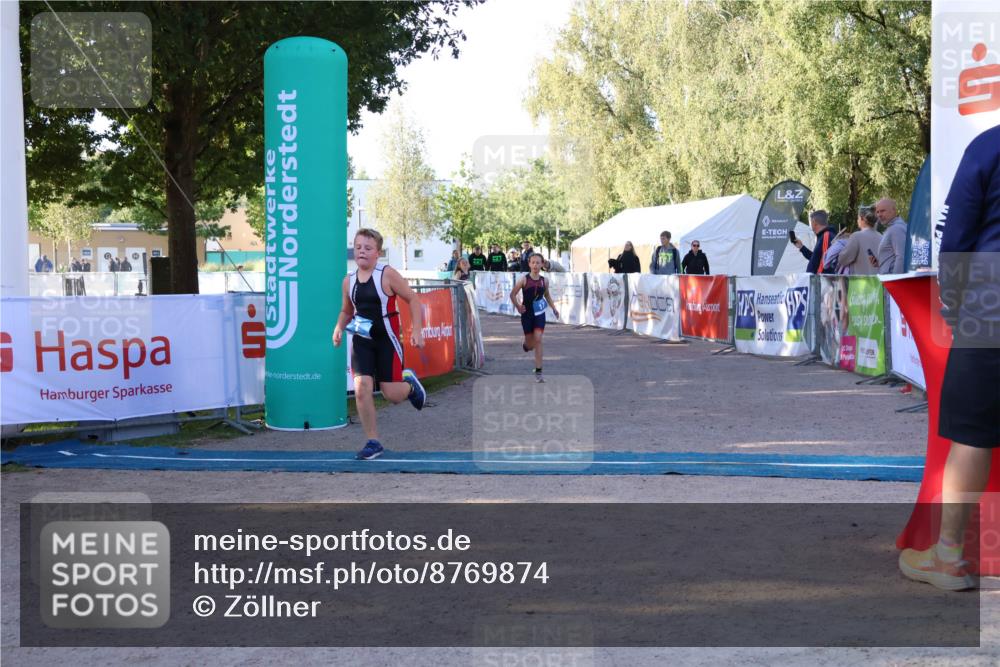 07.09.2025 - 19. Norderstedt Triathlon Zöllner http://msf.ph/oto/8769874 07.09.2025 09:15:44 Ziel 7, 17, 34, 52 meine-sportfotos.de