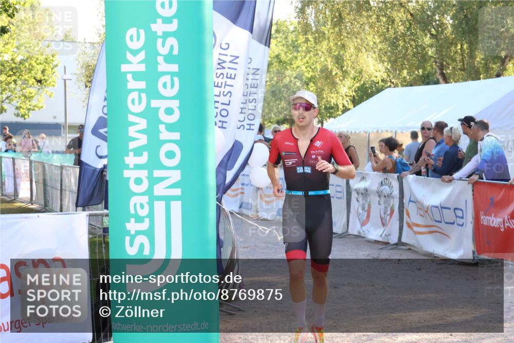 07.09.2025 - 19. Norderstedt Triathlon Zöllner http://msf.ph/oto/8769875 07.09.2025 16:40:42 Ziel 1553, 1573 meine-sportfotos.de