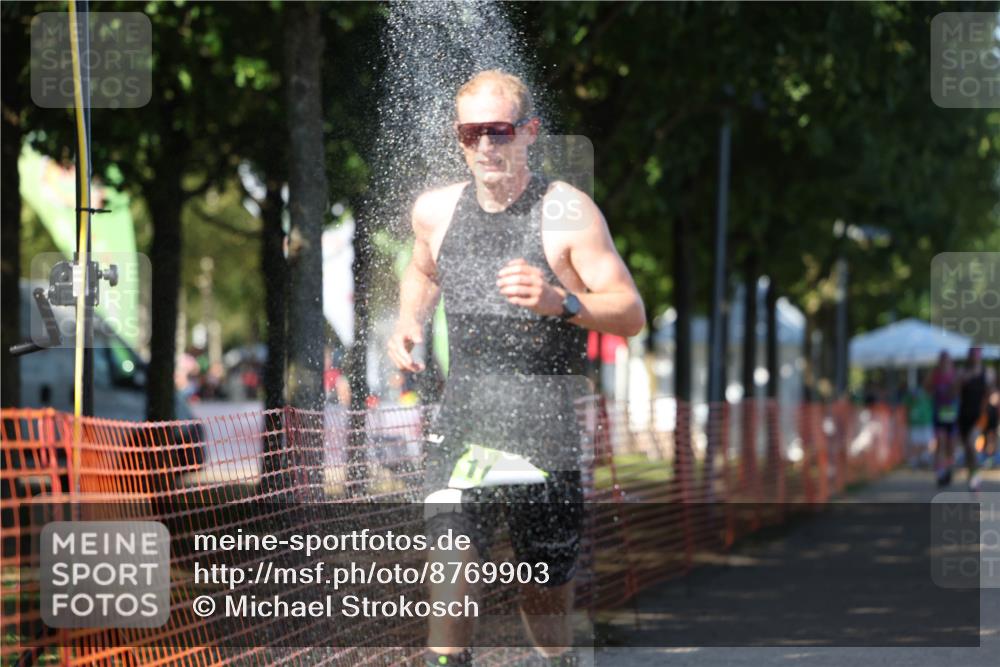 07.09.2025 - 19. Norderstedt Triathlon Michael Strokosch http://msf.ph/oto/8769903 07.09.2025 15:29:25 Laufen 1029 meine-sportfotos.de