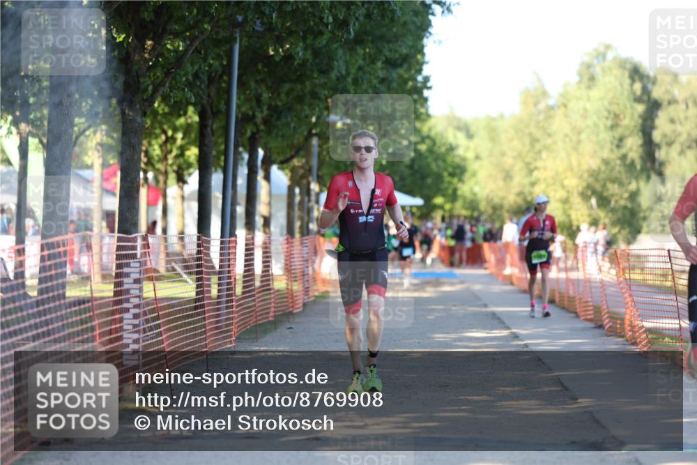 07.09.2025 - 19. Norderstedt Triathlon Michael Strokosch http://msf.ph/oto/8769908 07.09.2025 16:25:42 Laufen 499, 1061, 1083, 1570, 1607 meine-sportfotos.de