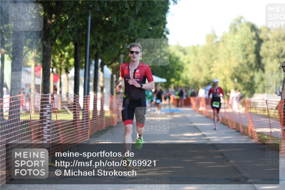 07.09.2025 - 19. Norderstedt Triathlon Michael Strokosch http://msf.ph/oto/8769921 07.09.2025 16:25:43 Laufen 499, 1061, 1083, 1570, 1607 meine-sportfotos.de