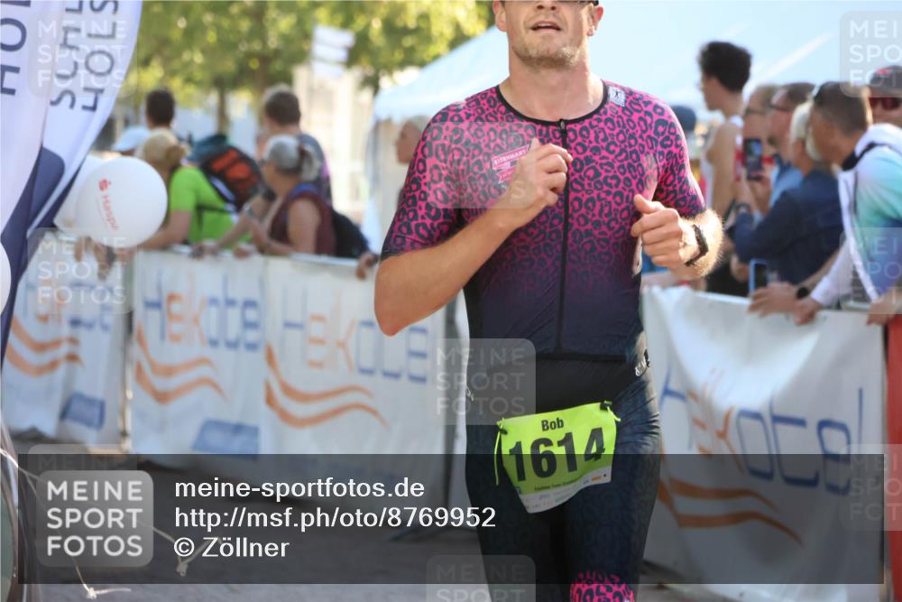 07.09.2025 - 19. Norderstedt Triathlon Zöllner http://msf.ph/oto/8769952 07.09.2025 16:40:52 Ziel 1403, 1447, 1614 meine-sportfotos.de