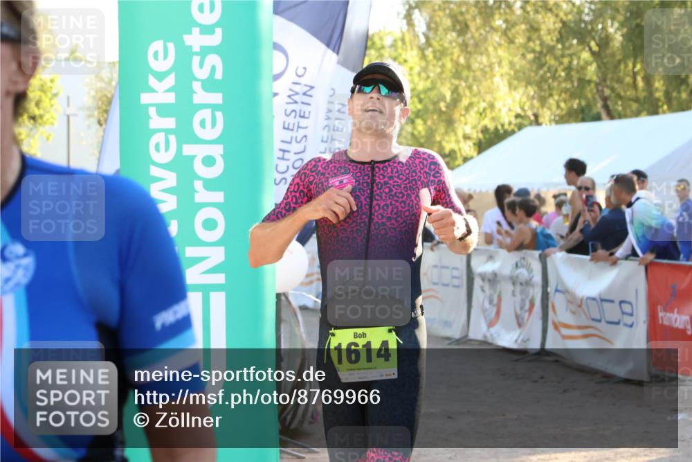 07.09.2025 - 19. Norderstedt Triathlon Zöllner http://msf.ph/oto/8769966 07.09.2025 16:40:52 Ziel 1403, 1447, 1614 meine-sportfotos.de