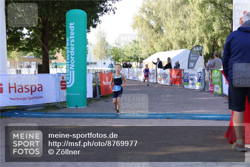 07.09.2025 - 19. Norderstedt Triathlon Zöllner http://msf.ph/oto/8769977 07.09.2025 09:16:21 Ziel 2, 11 meine-sportfotos.de