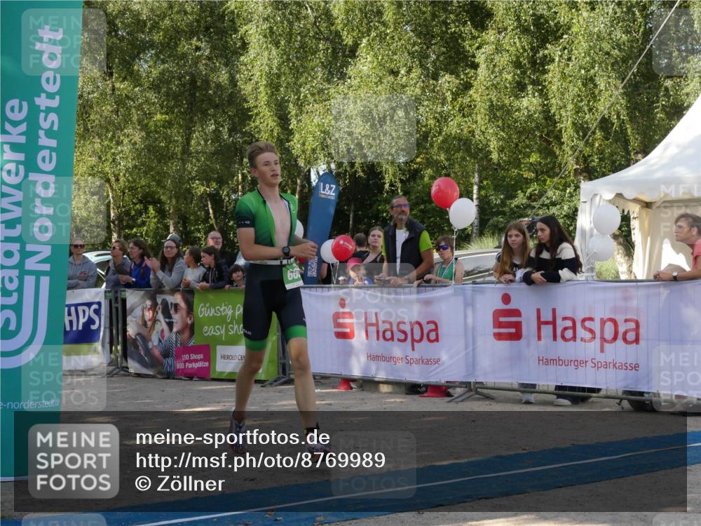 07.09.2025 - 19. Norderstedt Triathlon Zöllner http://msf.ph/oto/8769989 07.09.2025 10:51:34 Ziel 649, 663 meine-sportfotos.de