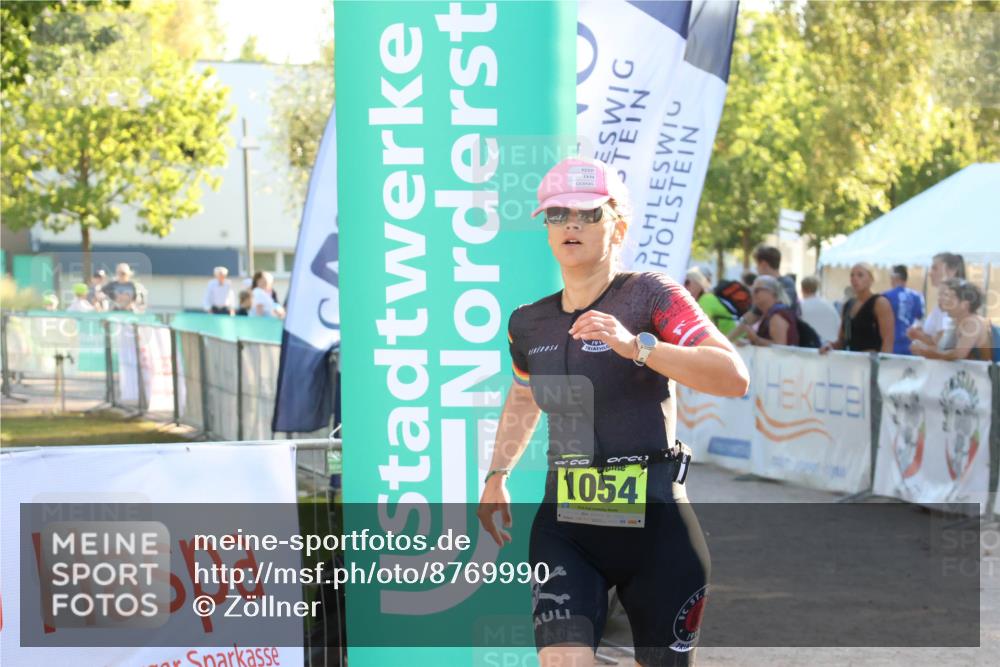 07.09.2025 - 19. Norderstedt Triathlon Zöllner http://msf.ph/oto/8769990 07.09.2025 16:41:01 Ziel 407, 1054 meine-sportfotos.de