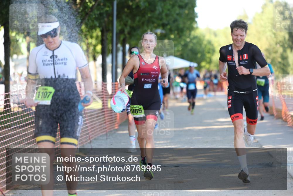 07.09.2025 - 19. Norderstedt Triathlon Michael Strokosch http://msf.ph/oto/8769995 07.09.2025 16:26:04 Laufen 520, 530, 916, 1051, 1056, 1065, 1107 meine-sportfotos.de