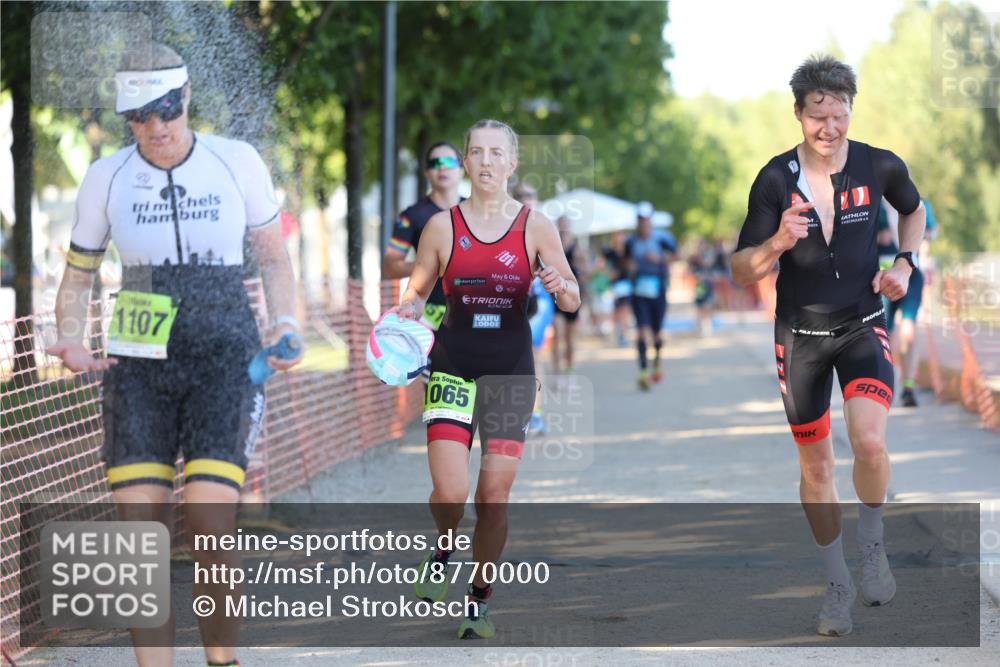 07.09.2025 - 19. Norderstedt Triathlon Michael Strokosch http://msf.ph/oto/8770000 07.09.2025 16:26:04 Laufen 520, 530, 916, 1051, 1056, 1065, 1107 meine-sportfotos.de