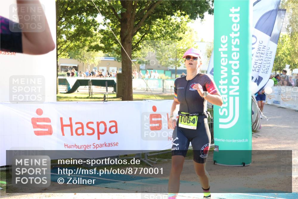 07.09.2025 - 19. Norderstedt Triathlon Zöllner http://msf.ph/oto/8770001 07.09.2025 16:41:02 Ziel 407, 1054 meine-sportfotos.de