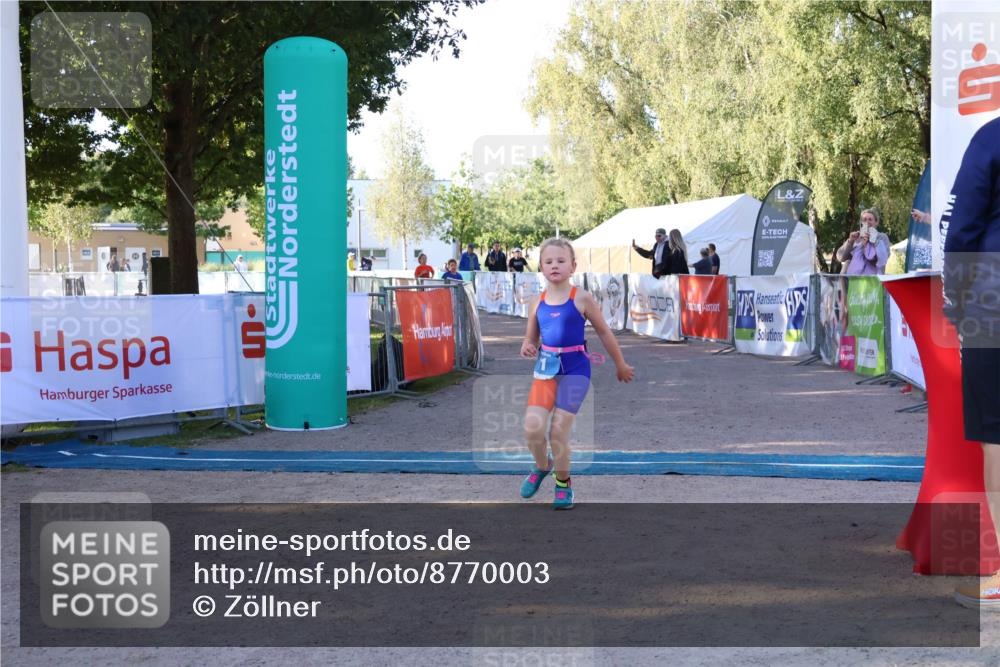 07.09.2025 - 19. Norderstedt Triathlon Zöllner http://msf.ph/oto/8770003 07.09.2025 09:16:26 Ziel 2, 11 meine-sportfotos.de
