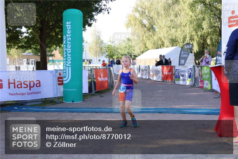 07.09.2025 - 19. Norderstedt Triathlon Zöllner http://msf.ph/oto/8770012 07.09.2025 09:16:26 Ziel 2, 11 meine-sportfotos.de