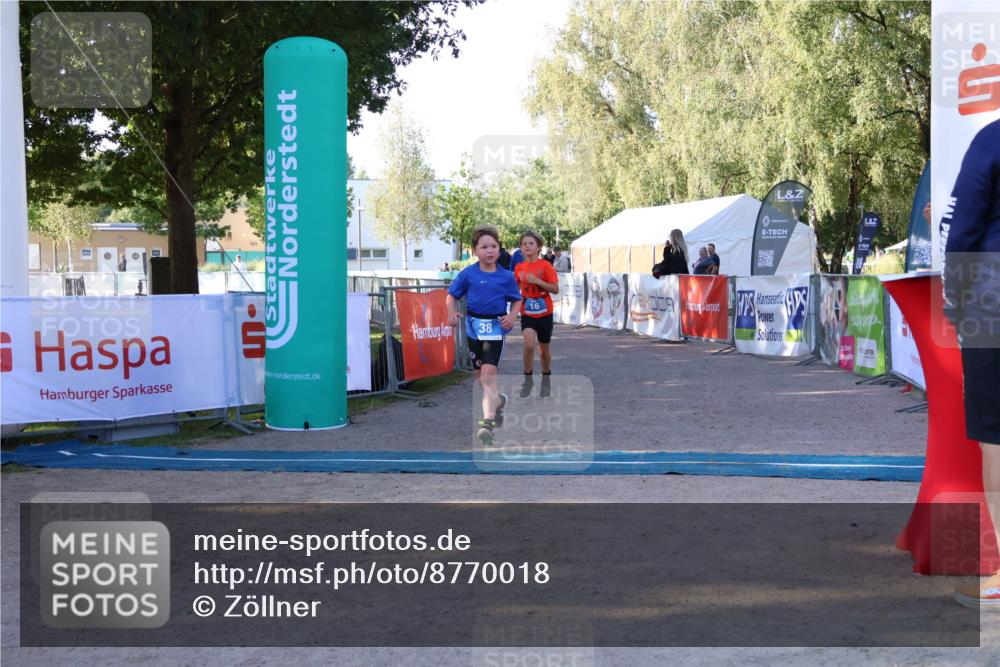 07.09.2025 - 19. Norderstedt Triathlon Zöllner http://msf.ph/oto/8770018 07.09.2025 09:16:31 Ziel 11, 16, 38 meine-sportfotos.de