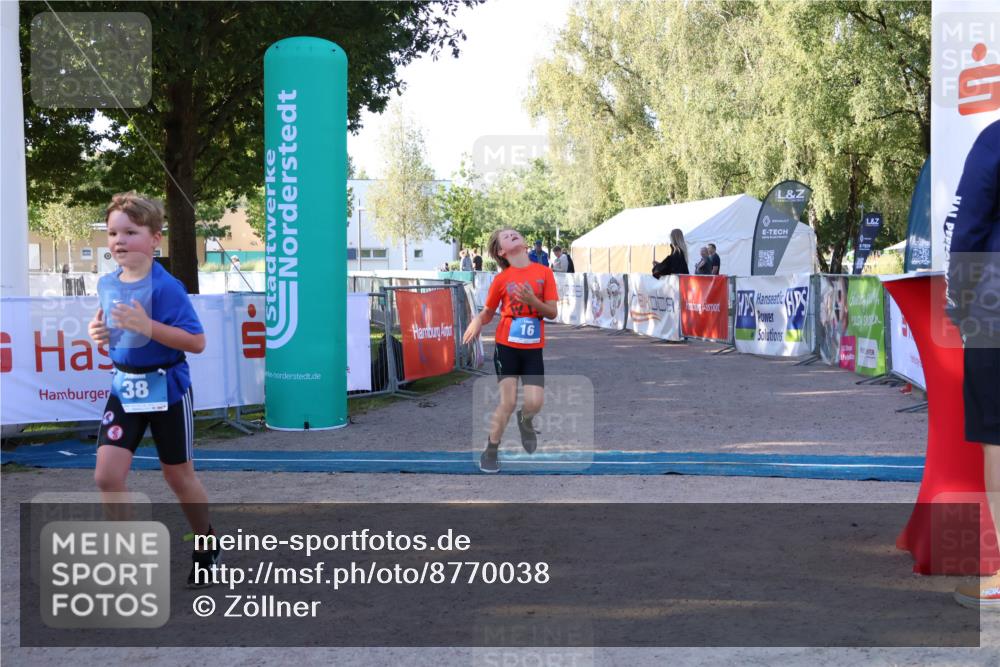 07.09.2025 - 19. Norderstedt Triathlon Zöllner http://msf.ph/oto/8770038 07.09.2025 09:16:33 Ziel 16, 38 meine-sportfotos.de