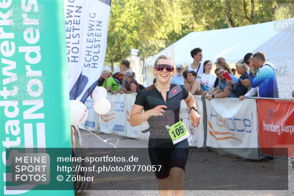 07.09.2025 - 19. Norderstedt Triathlon Zöllner http://msf.ph/oto/8770057 07.09.2025 16:41:12 Ziel 407, 1059, 1090 meine-sportfotos.de