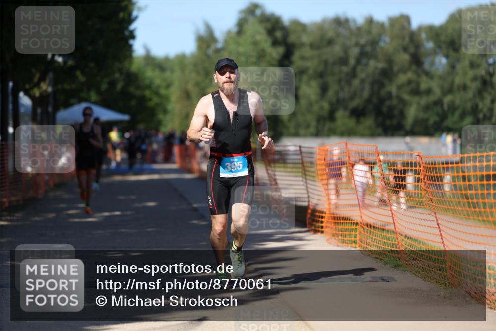 07.09.2025 - 19. Norderstedt Triathlon Michael Strokosch http://msf.ph/oto/8770061 07.09.2025 15:29:40 Laufen 395, 1022, 1434 meine-sportfotos.de