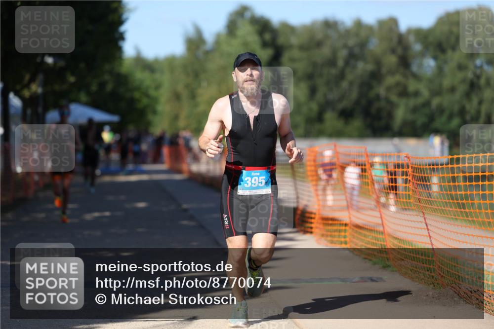 07.09.2025 - 19. Norderstedt Triathlon Michael Strokosch http://msf.ph/oto/8770074 07.09.2025 15:29:40 Laufen 395, 1022, 1434 meine-sportfotos.de