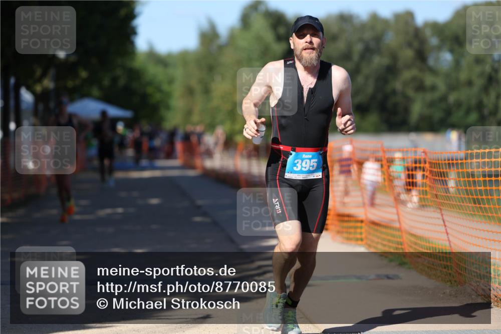 07.09.2025 - 19. Norderstedt Triathlon Michael Strokosch http://msf.ph/oto/8770085 07.09.2025 15:29:41 Laufen 395, 1022, 1434 meine-sportfotos.de