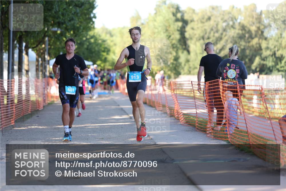 07.09.2025 - 19. Norderstedt Triathlon Michael Strokosch http://msf.ph/oto/8770096 07.09.2025 16:26:18 Laufen 401, 913, 1474, 1485 meine-sportfotos.de