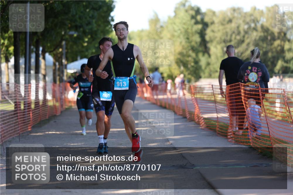 07.09.2025 - 19. Norderstedt Triathlon Michael Strokosch http://msf.ph/oto/8770107 07.09.2025 16:26:18 Laufen 401, 913, 1474, 1485 meine-sportfotos.de