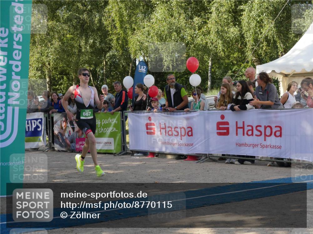 07.09.2025 - 19. Norderstedt Triathlon Zöllner http://msf.ph/oto/8770115 07.09.2025 10:52:16 Ziel 667, 1146 meine-sportfotos.de