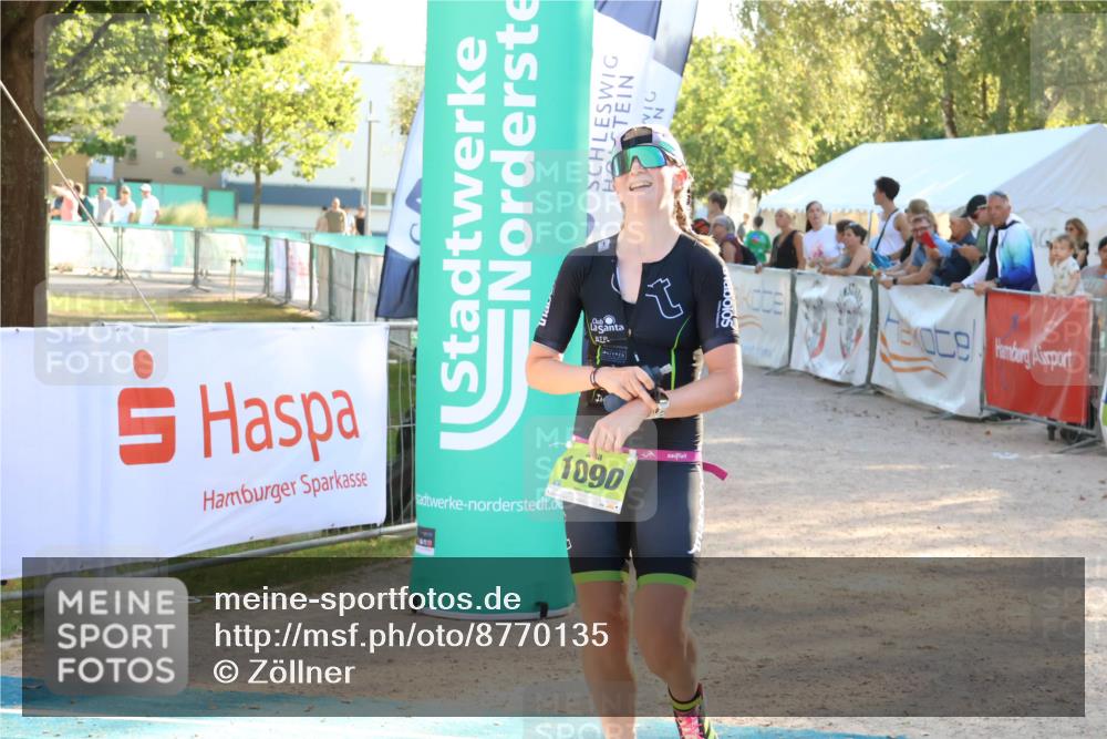 07.09.2025 - 19. Norderstedt Triathlon Zöllner http://msf.ph/oto/8770135 07.09.2025 16:41:16 Ziel 1059, 1090 meine-sportfotos.de