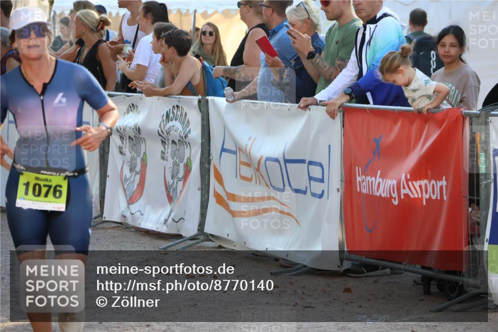 07.09.2025 - 19. Norderstedt Triathlon Zöllner http://msf.ph/oto/8770140 07.09.2025 16:41:29 Ziel 1076 meine-sportfotos.de